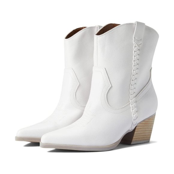 DV by Dolce Vita Shoes Brand New Dv Dolce Vita Karyn White Cowboy